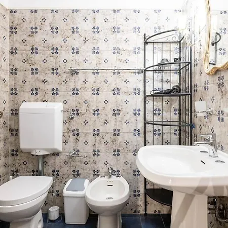 Historic Centre Elegant Apartman